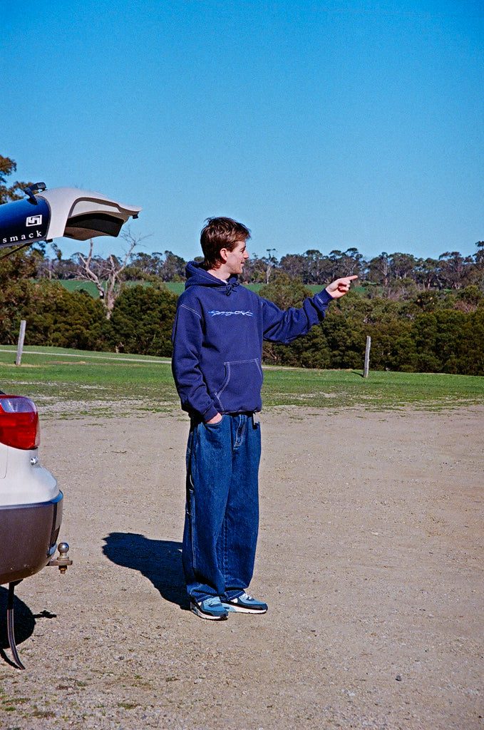 hoodie barbwire - contrast stitch