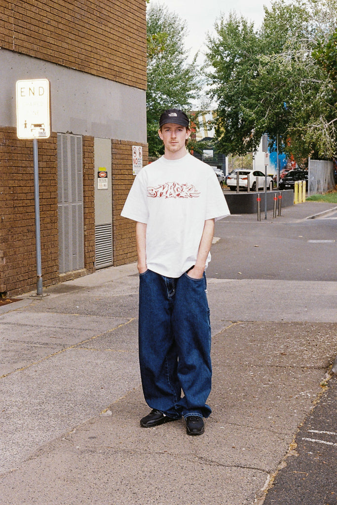 t-shirt castle - white