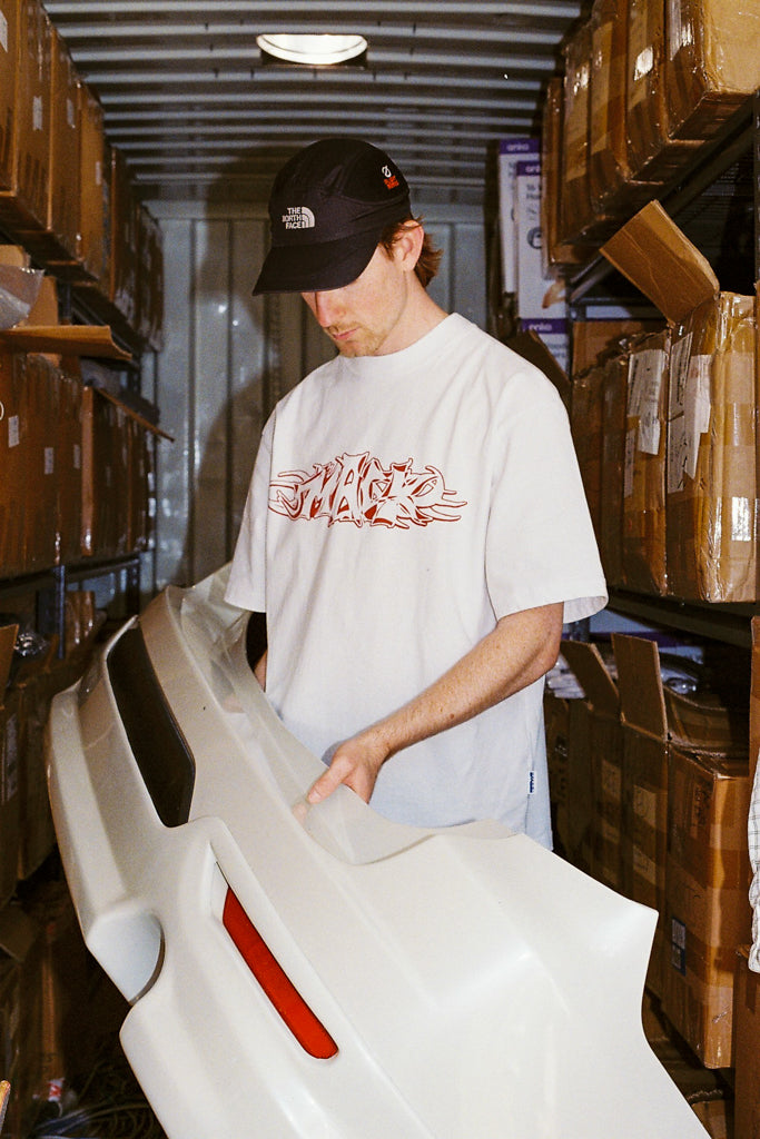 t-shirt castle - white