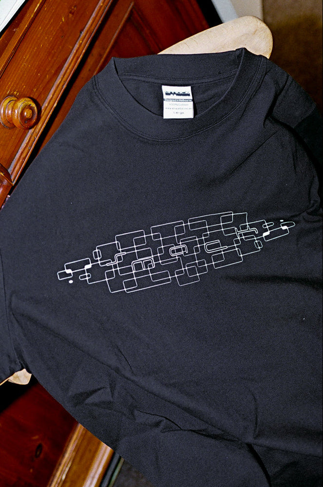 t-shirt puzzle - black