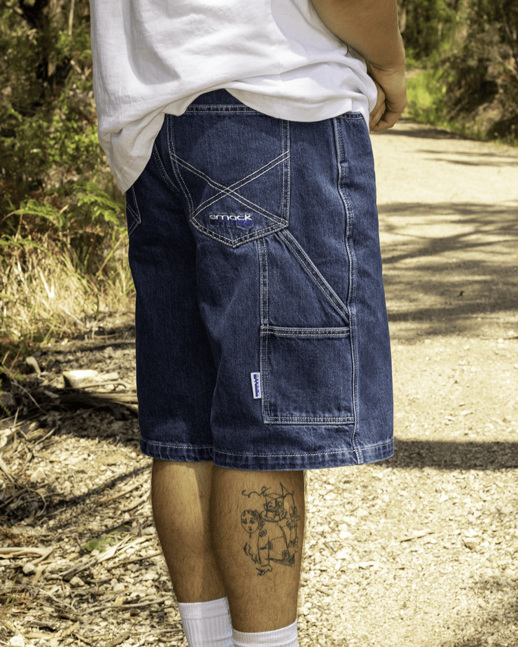 denim shorts - washed indigo